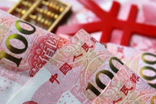 上海一天连关两店，Gucci怎么就“过气”了？(2025年03月04日)