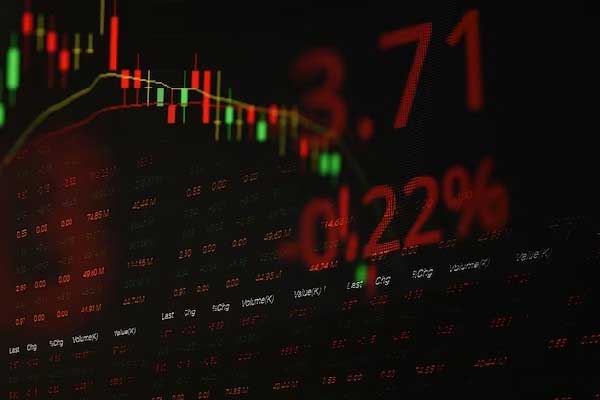 小米AI眼镜，为什么肯定不能卖“999” ？(2025年02月27日)